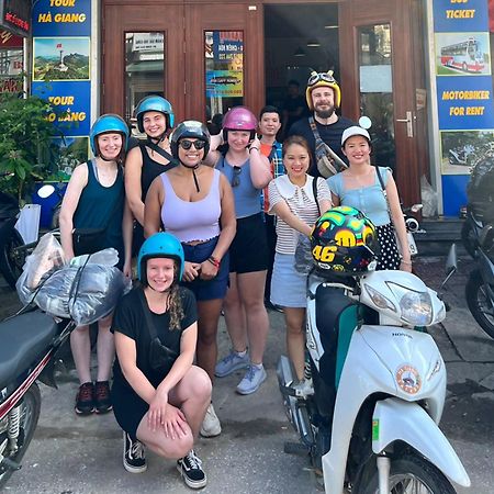 Ha Long Fancy Hostel With Vegetarian And Vegan Restaurant 外观 照片