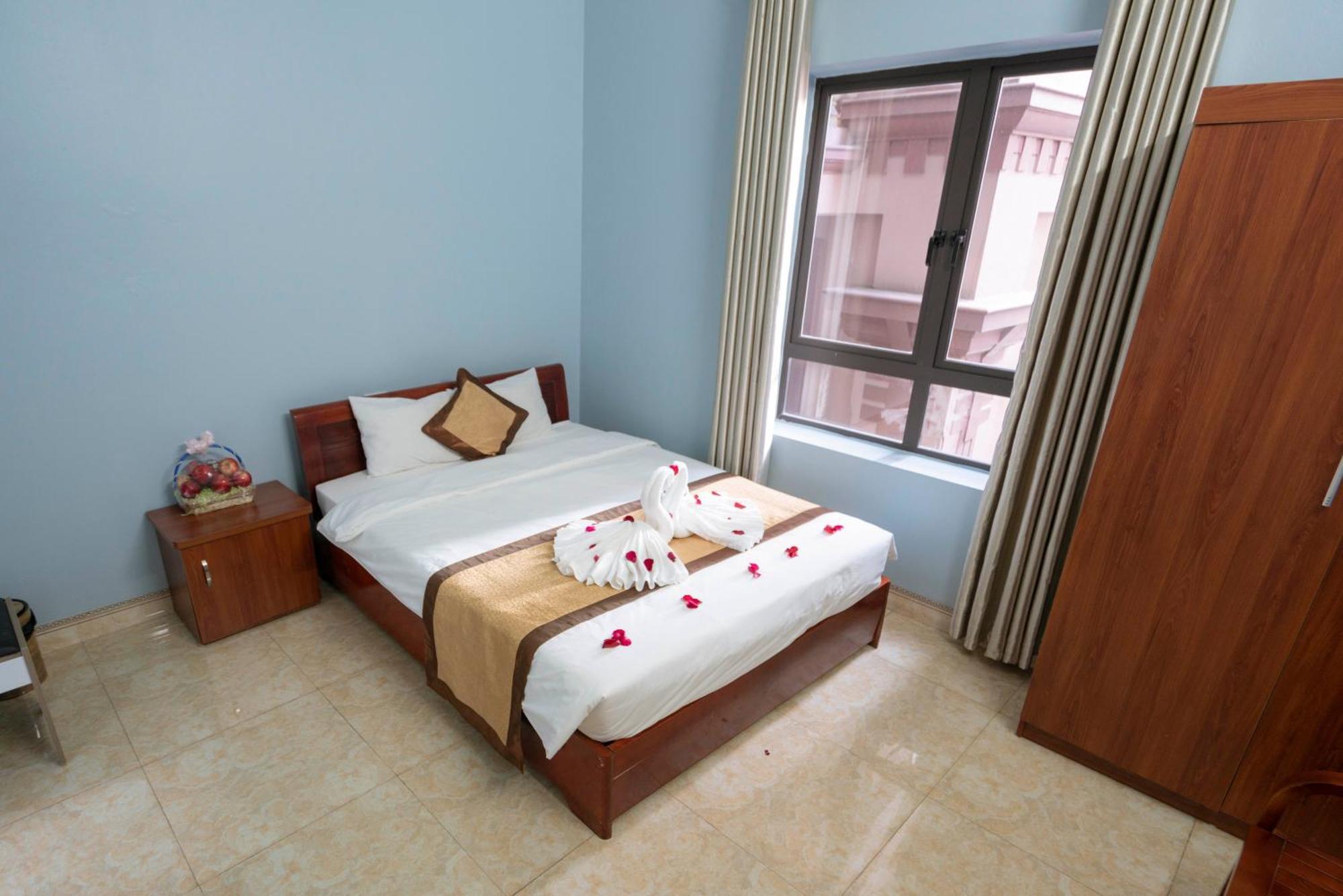 Ha Long Fancy Hostel With Vegetarian And Vegan Restaurant 外观 照片
