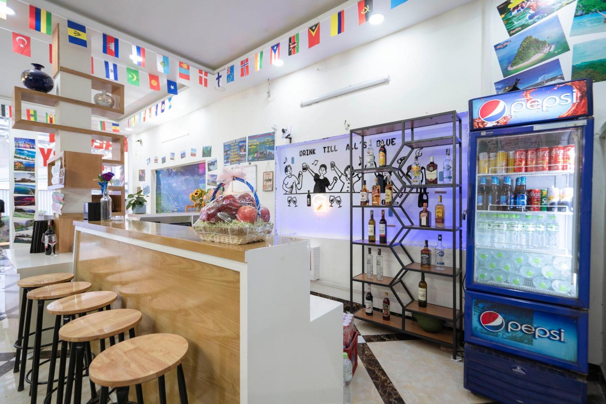 Ha Long Fancy Hostel With Vegetarian And Vegan Restaurant 外观 照片
