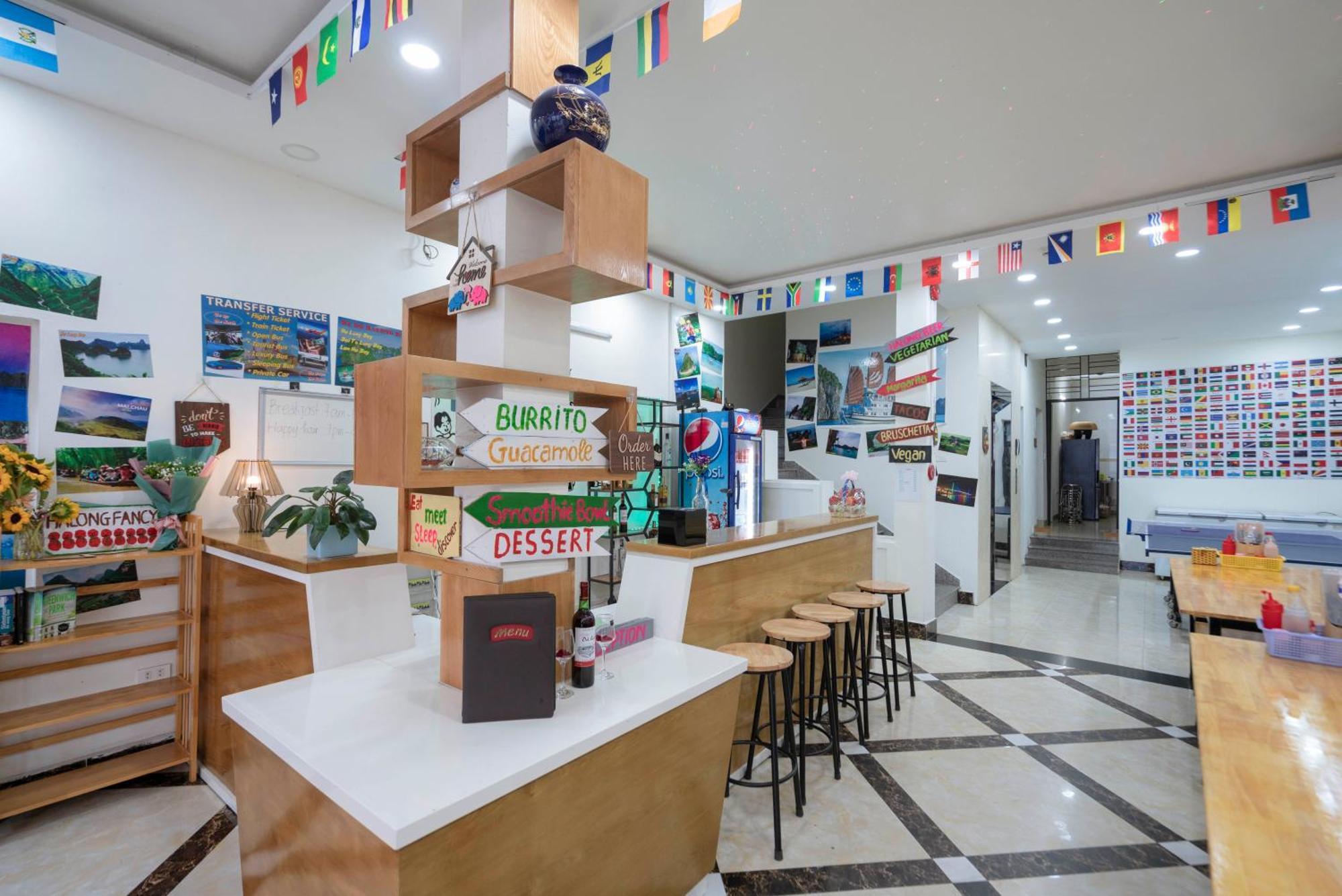 Ha Long Fancy Hostel With Vegetarian And Vegan Restaurant 外观 照片