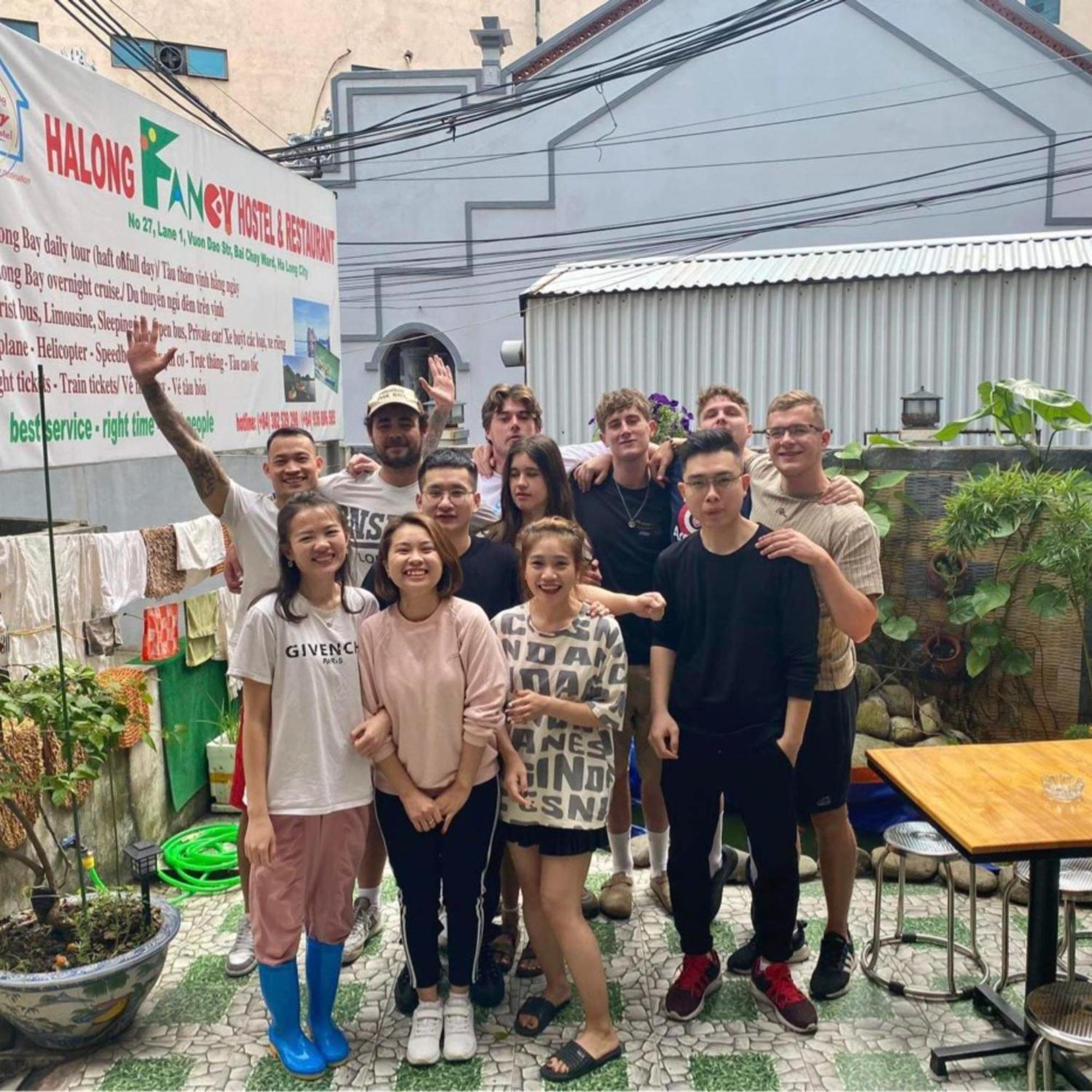 Ha Long Fancy Hostel With Vegetarian And Vegan Restaurant 外观 照片