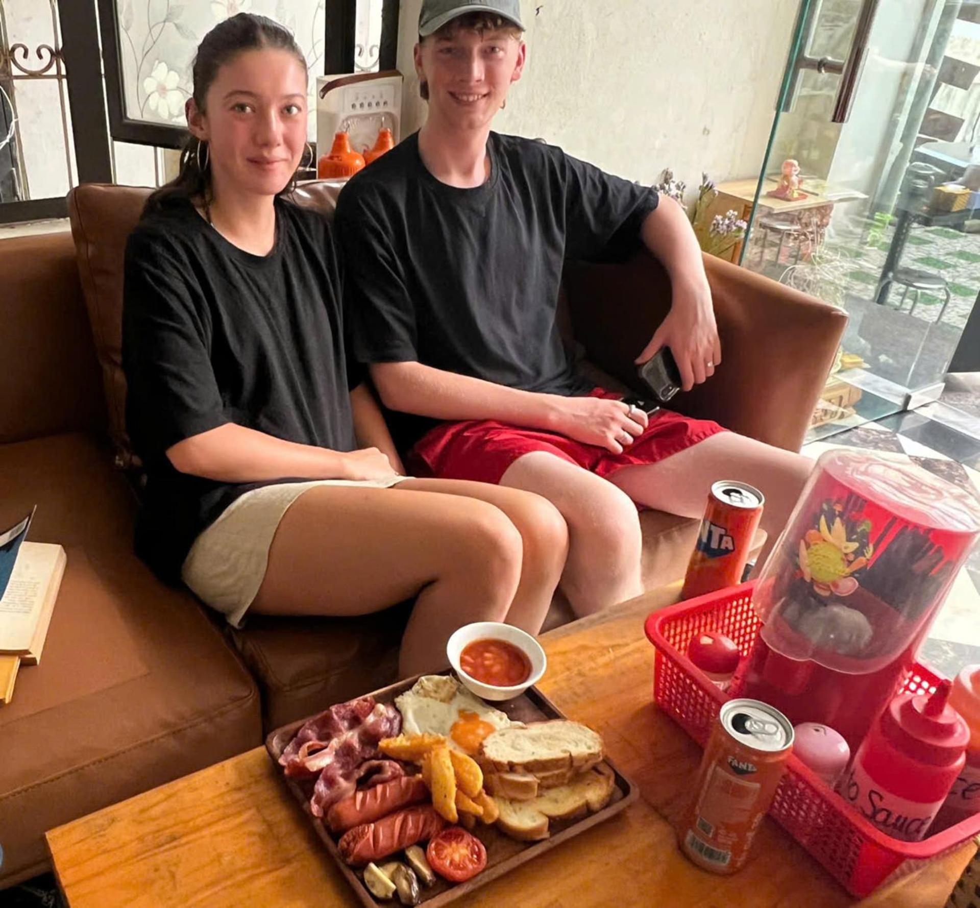 Ha Long Fancy Hostel With Vegetarian And Vegan Restaurant 外观 照片